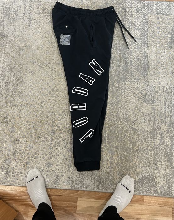 продам вещи найк джордан еа7