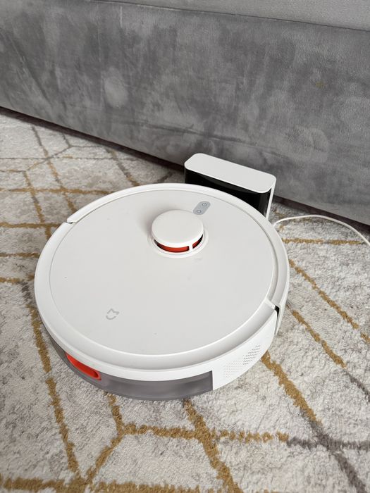 Продам робот-пылесос Xiаomi