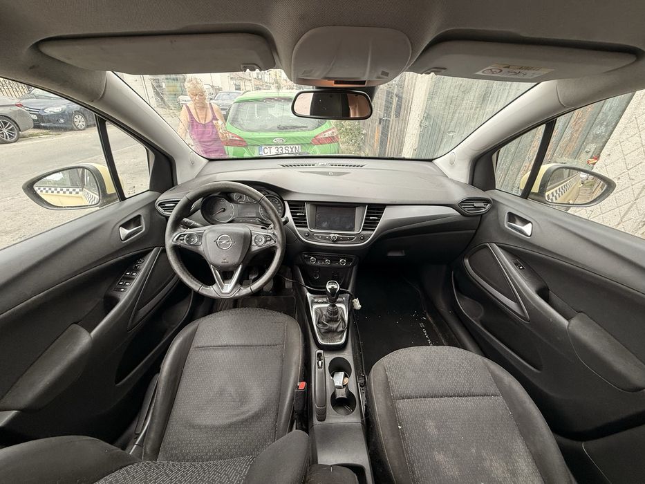 Opel Crossland X 1.2 Turbo 130 CP – 2019 – DEFECTĂ