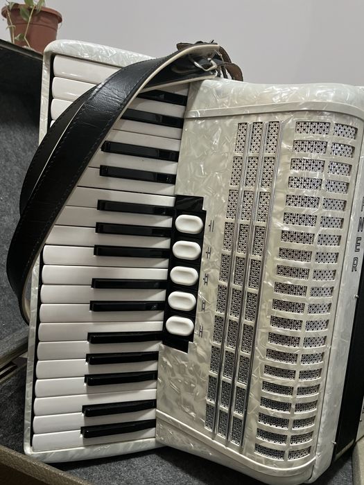Acordeon Hohner Concerto 3 N stare foarte buna