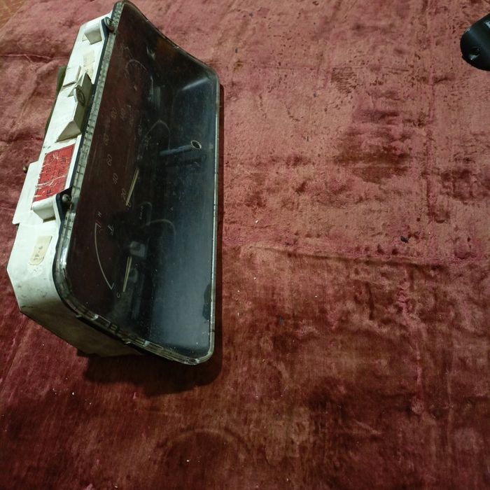 Ишламайдиган нексия 1 ни таблоси запчастьга сотилади