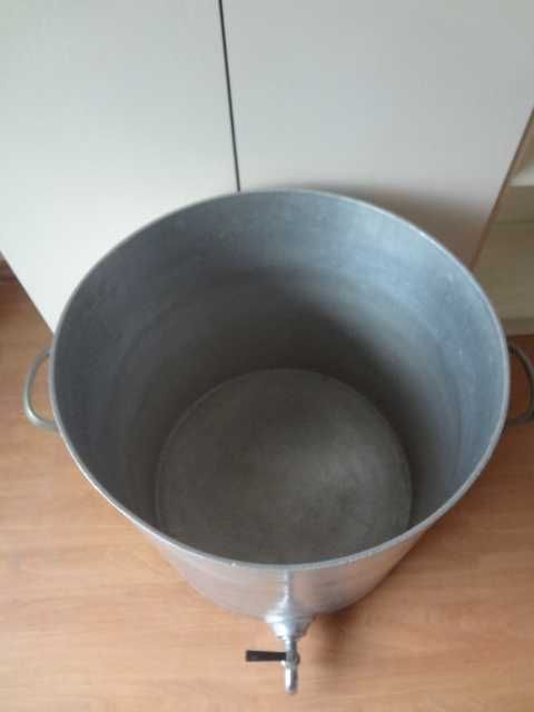 Много голям съд - казан ( бака ) - 100 литра