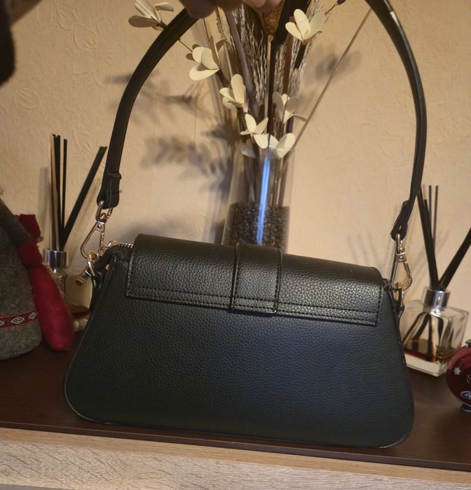 Дамска чанта Guess