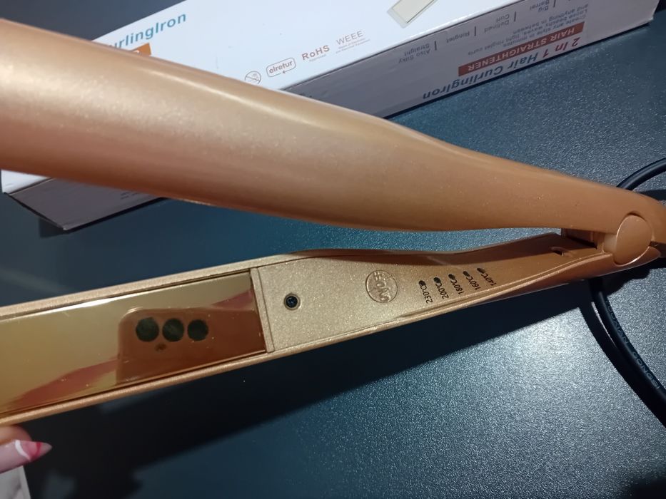 Преса за изправяне и къдрици