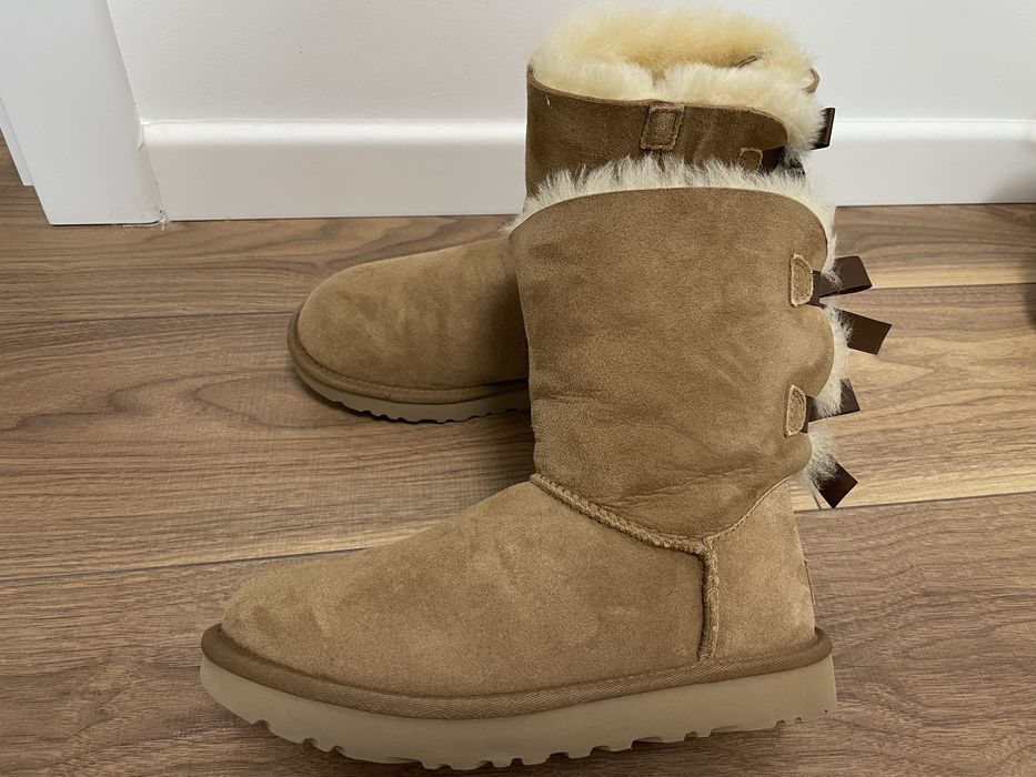 Vând cizme UGG, mărimea 37
