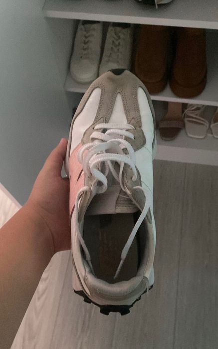 Оригинални дамски маратонки New Balance 327