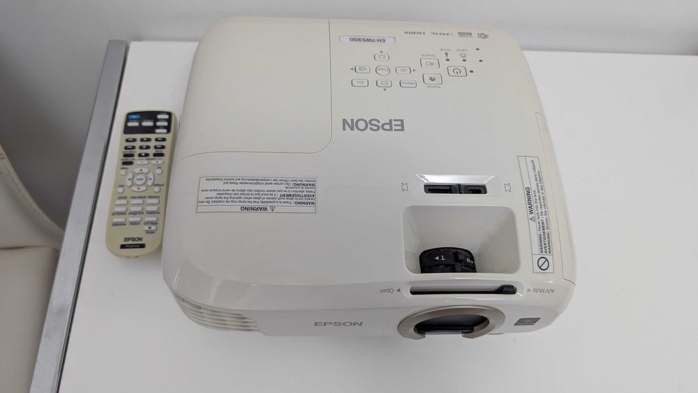 Videoproiector Epson EH-TW5300, Full HD, 3D, 2200 lumeni