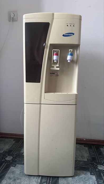 Диспансер для воды