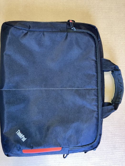 Vand 2 geanti laptop HP si LENOVO ThinkPad 15” in stare buna