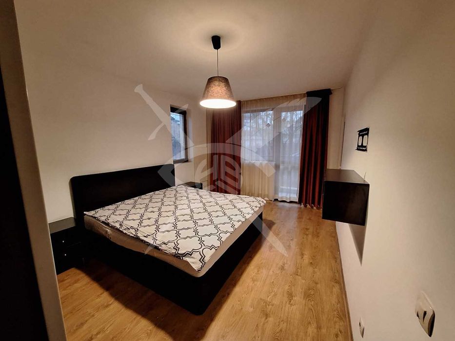 Дава се под наем Тристаен апартамент в София, Хладилника - 120 кв.м за 765 € - Снимка #3