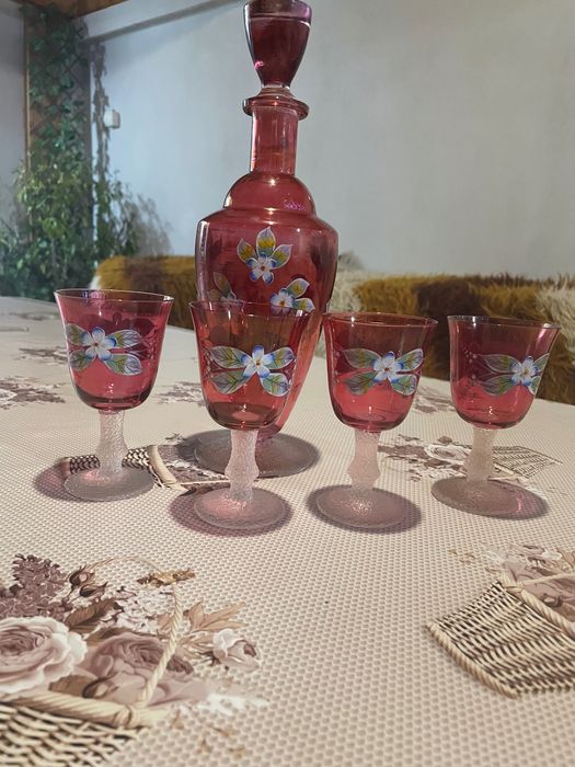 Старинен комплект