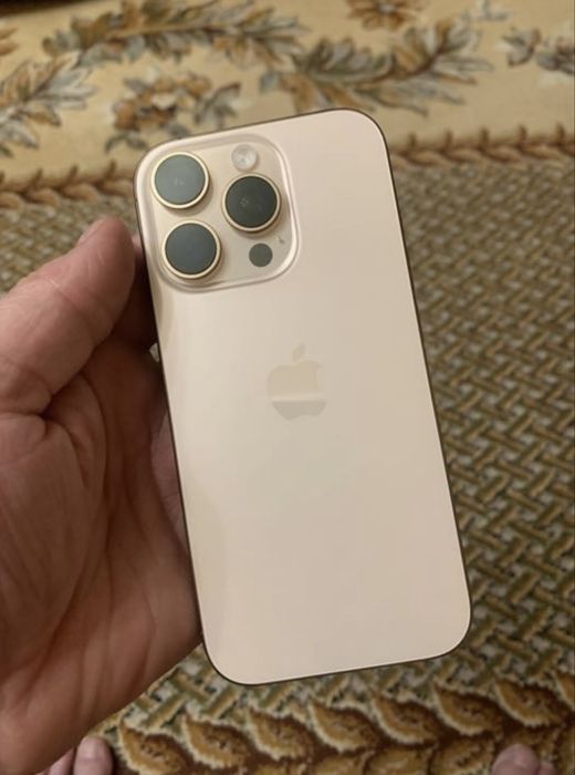 Iphone 16 pro продам срочно