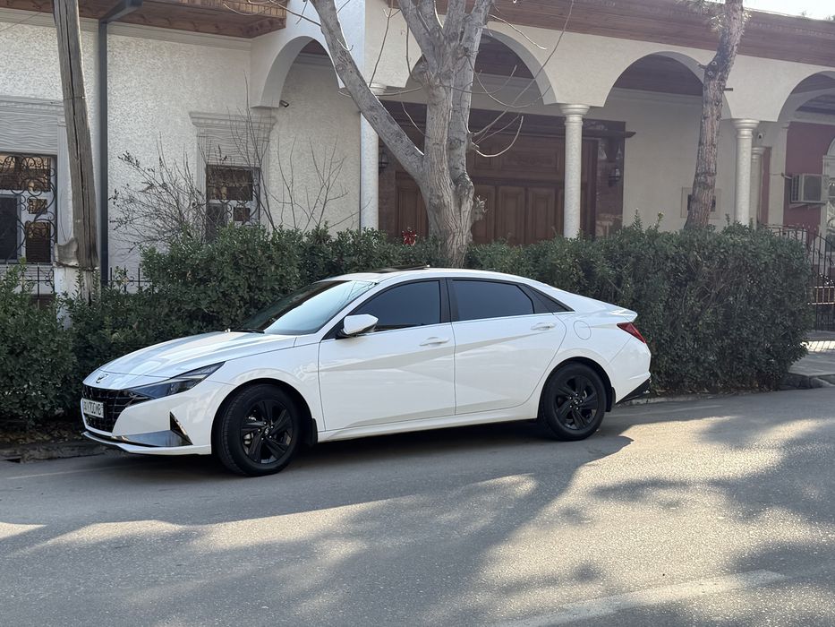 Hyundai Elantra 1,6 L 2022 yil