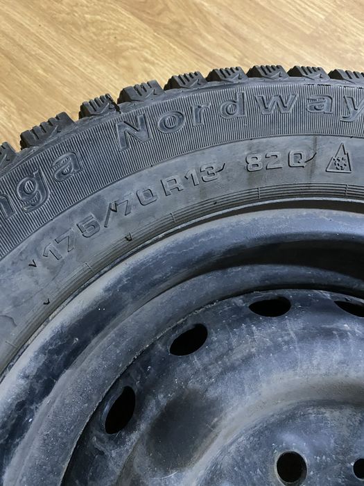 Диски с шипованной резиной