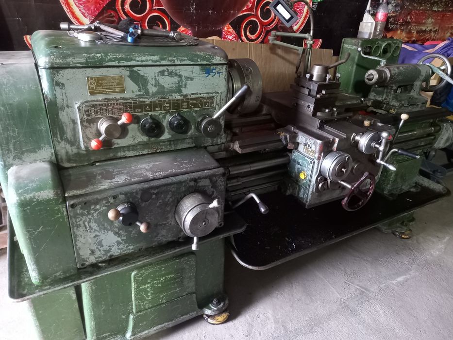 Токарный станок 1к62