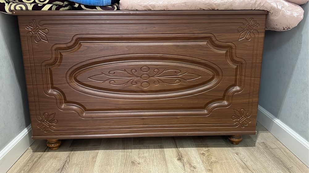 Сандык почти новые продаю звоните