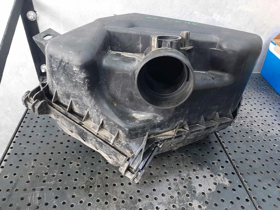 carcasa filtru aer  toyota  auris e15  1.4 d-4d 1nd-e52ca   2007