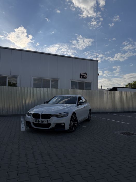Vand bmw f30 pe dreapta