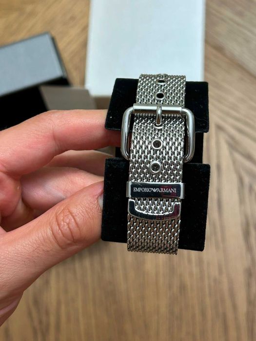 Ceas Emporio Armani – Nou, nepurtat, complet cu cutie și certificat