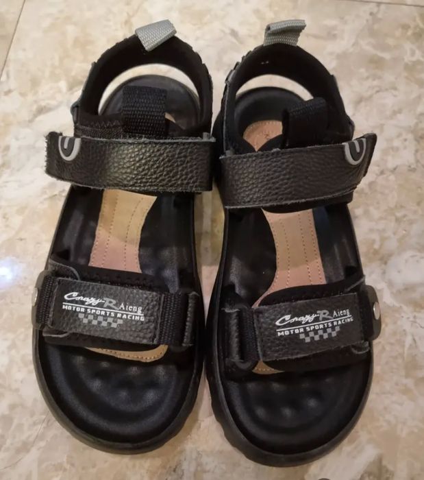 Сандалии новые 38 размер для мальчика