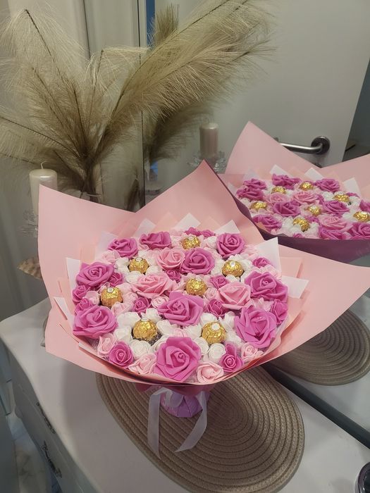 Букет  вечни рози  8 март бебе памперси бонбони персонализиран 101