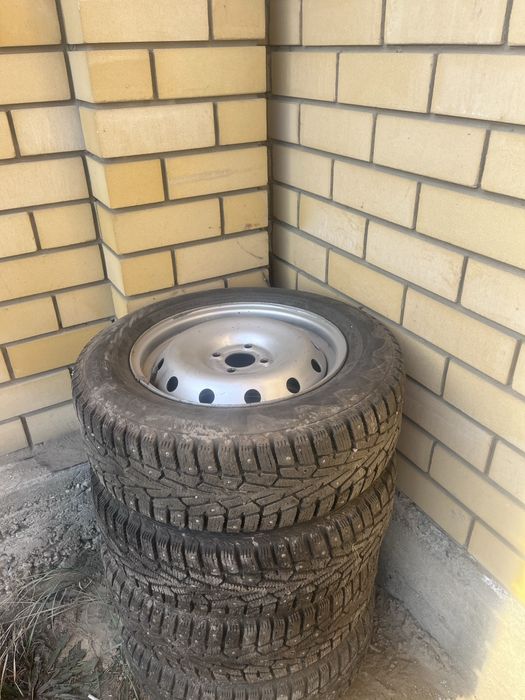 Продам покрышки со штампами