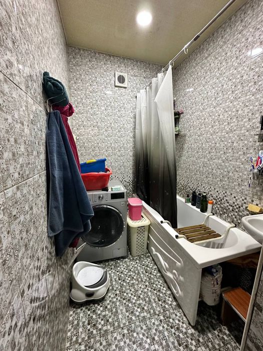 Продаётся 3/1/9 на м-в Карасу 4 ( ор-р Монако)