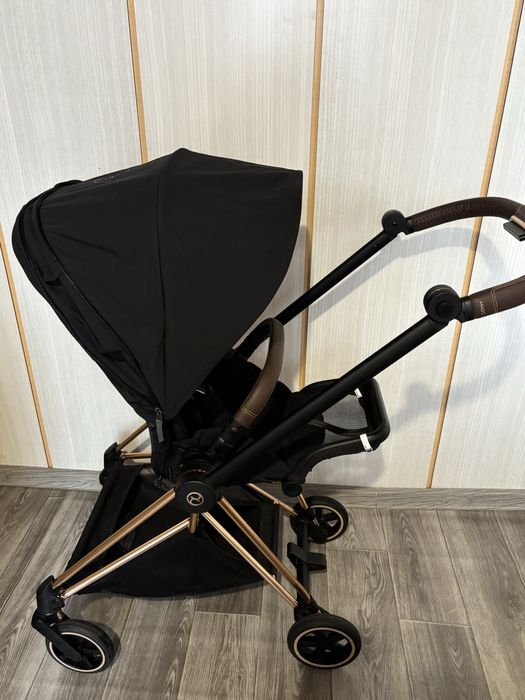 Бебешка количка Cybex Mios 3 Rose gold & black