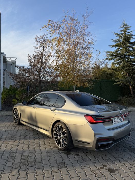 BMW Seria 7 xDrive M Pachet