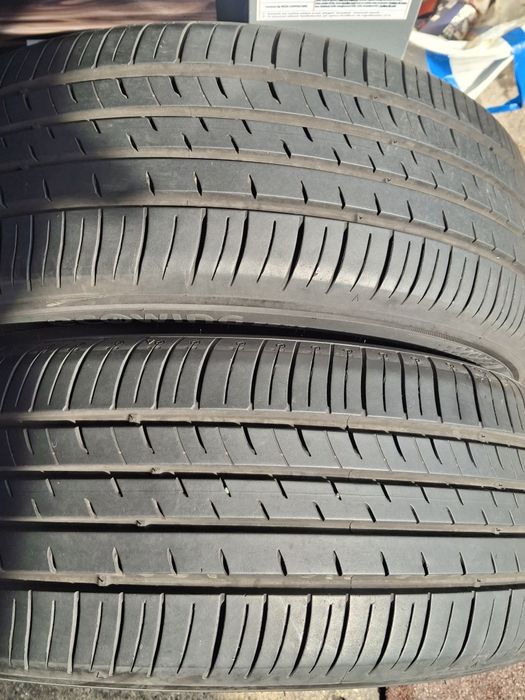 Două anvelope de vară  KUMHO  215 50  R18