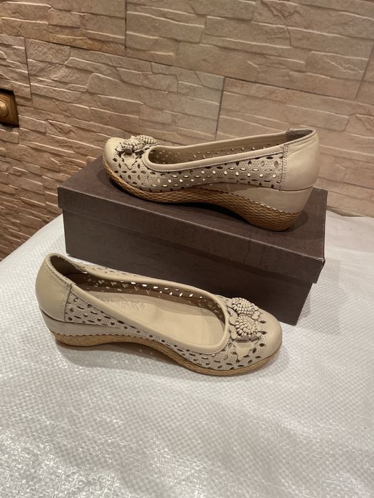 Продаю, обувь на выход, на вечер