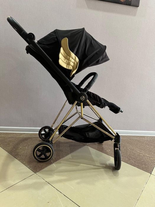 Продам детскую коляску