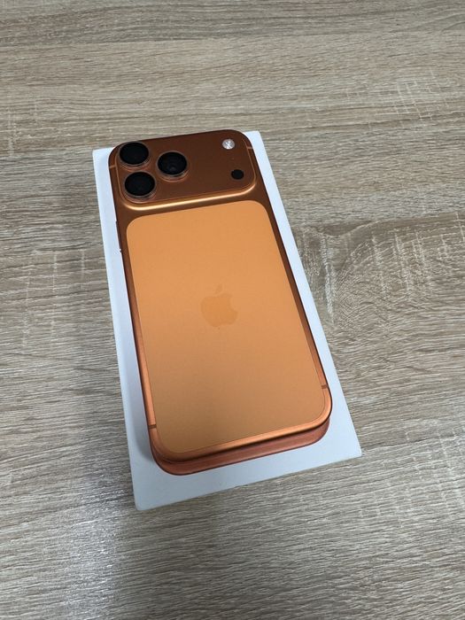 iPhone 17 Pro Max în Garantie