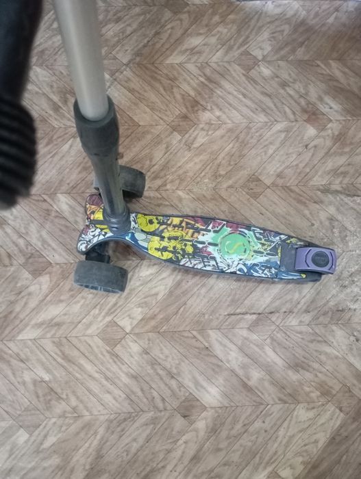 Продам самокат срочно