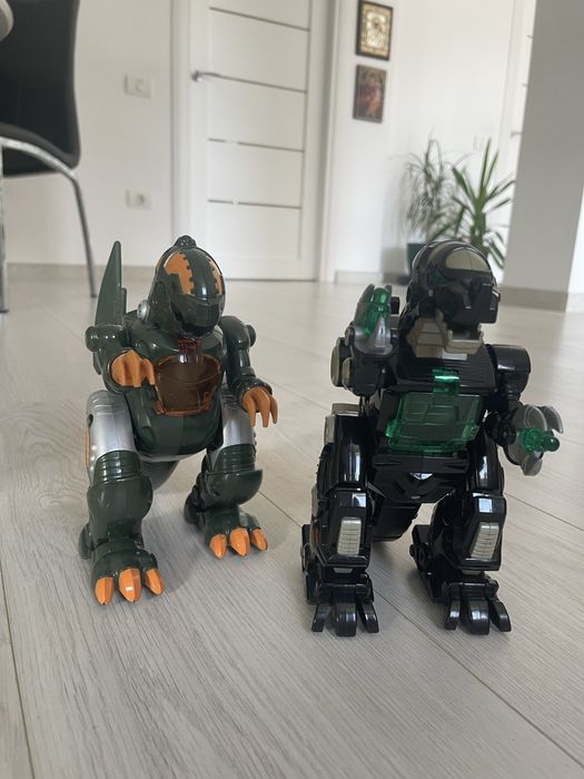 Robotei in stare foarte buna