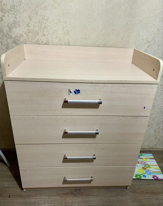 Продам комод детский