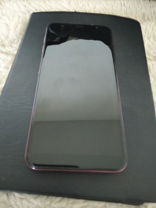 Vând telefon Samsung j4+