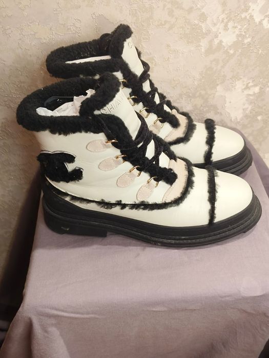 Продам зимние сапоги Columbia