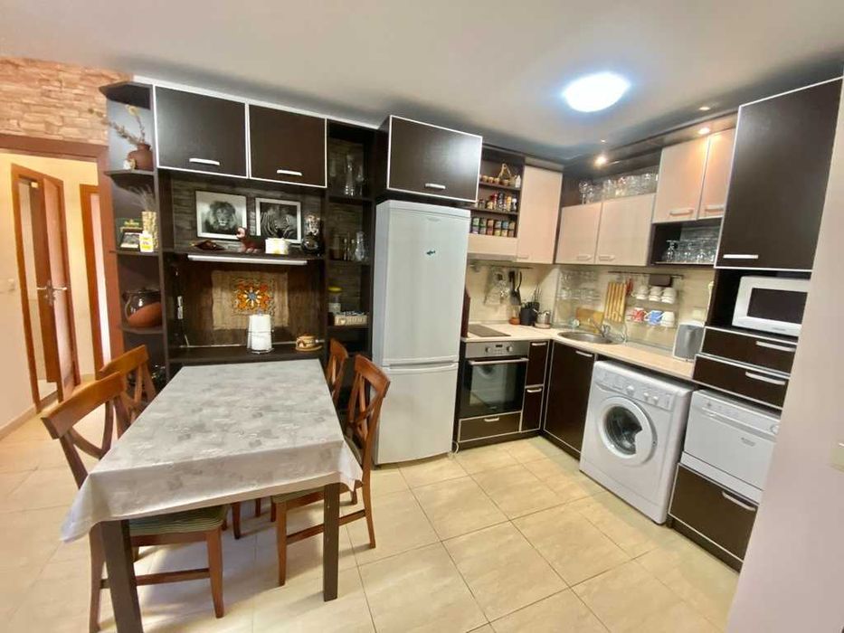 Продава се Тристаен апартамент в Свети Влас - 89 кв.м за 774 €/кв.м - Снимка #3