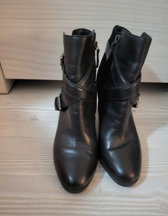 Ghete din piele Geox