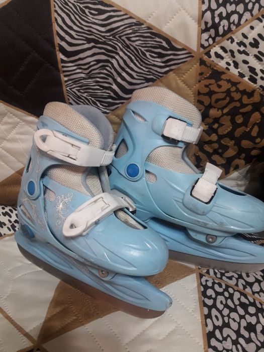 Продам коньки детские