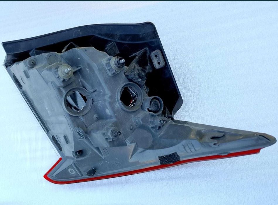 Фонарь левый Hyundai Elantra