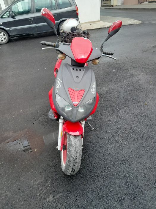 Скутер 50 кубика 2 т