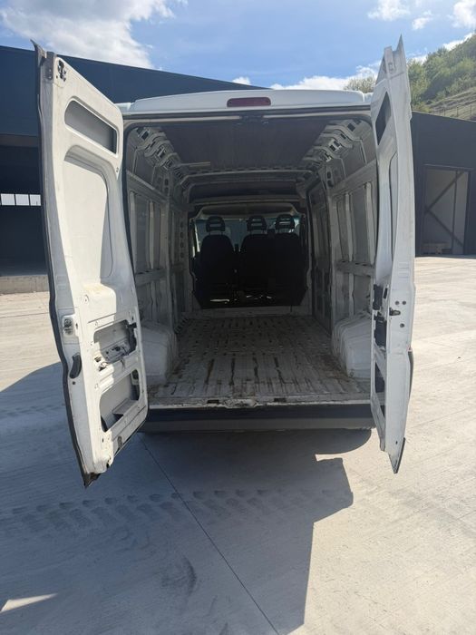 Peugeot Boxer 2011 – 2.2 Diesel (120 CP) –  5200€