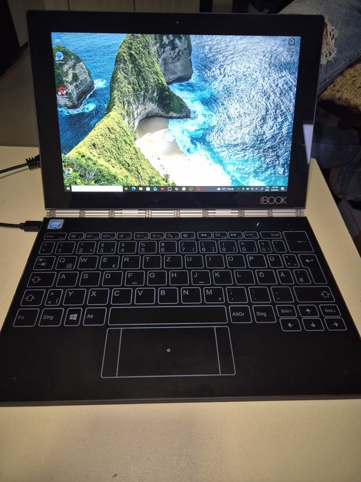 Vând tableta yogabook
