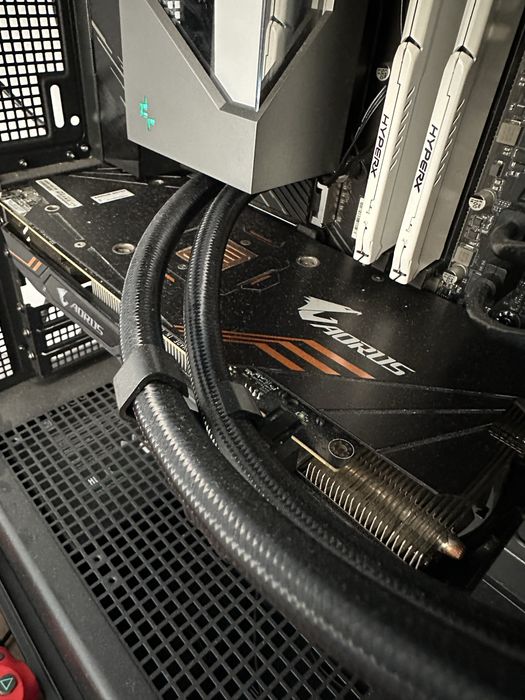 Две видеокарты 1050Ti 4GB/1060 6GB