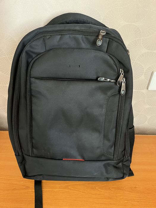 Сумка вместительная подойдет под все