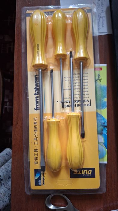 Набор отвёрток новый