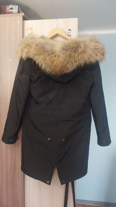 Продам парку зимнюю