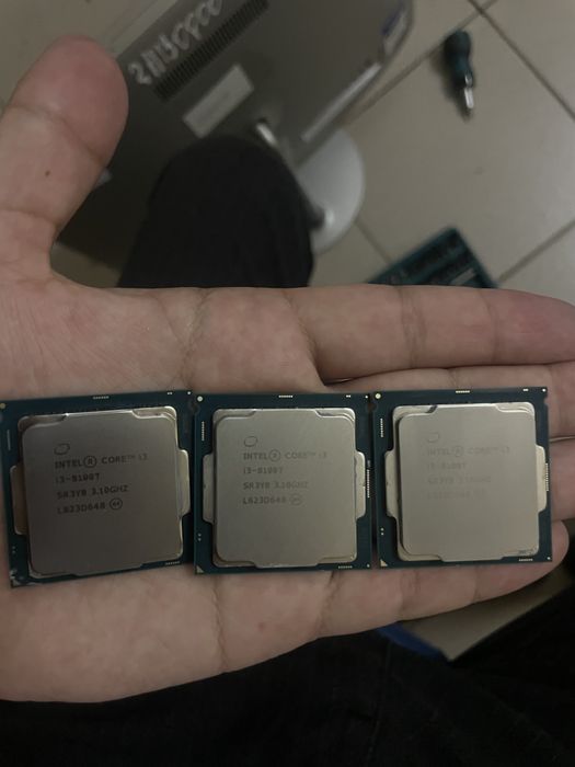Intel core i3 8100